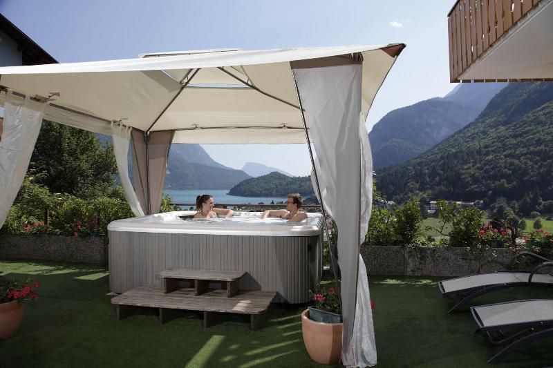 Hotel Olympia Molveno Exterior photo