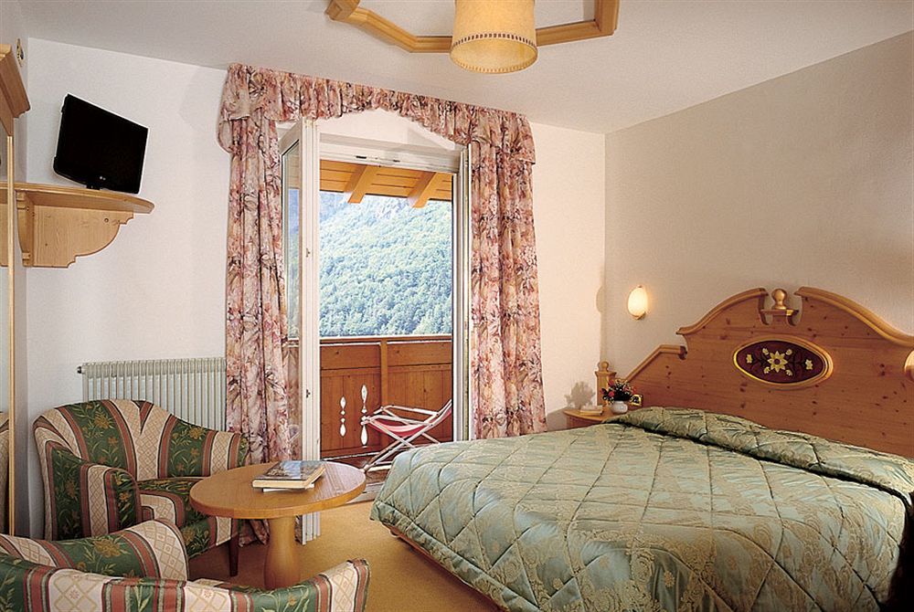Hotel Olympia Molveno Exterior photo